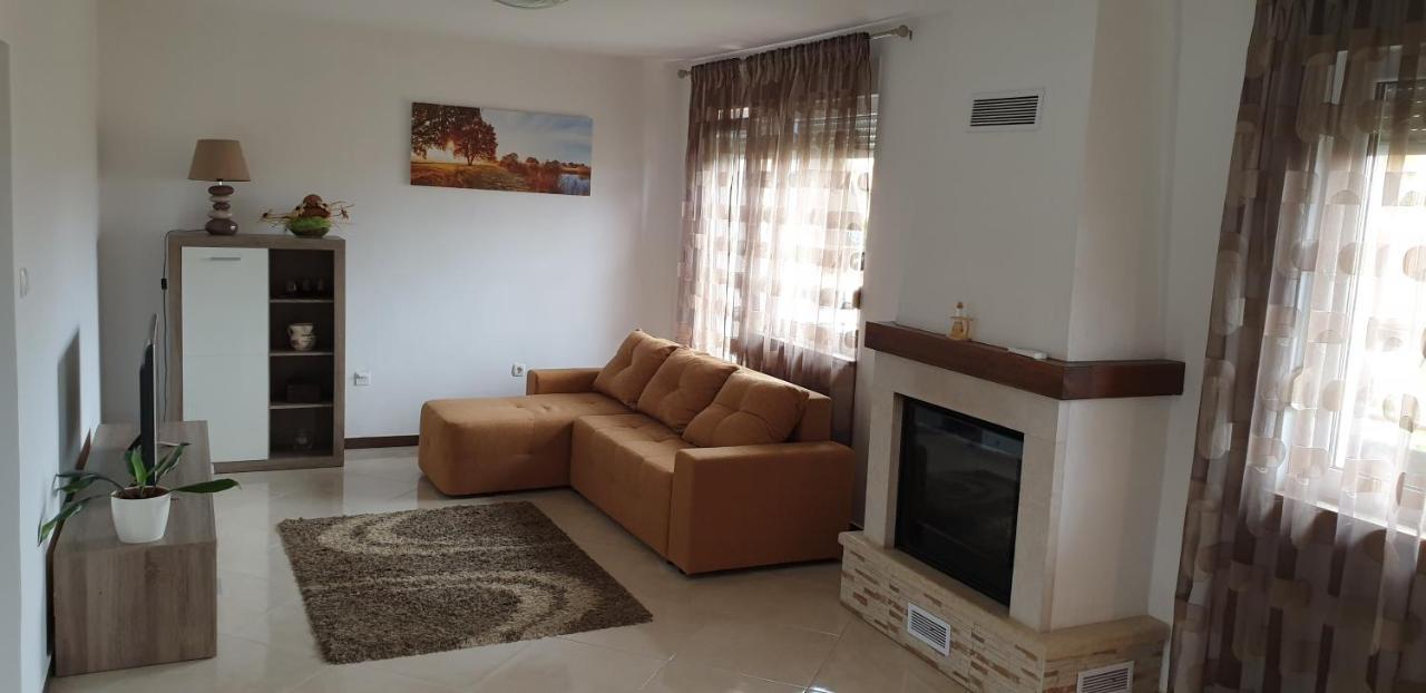 Apartman Lena Пула Экстерьер фото